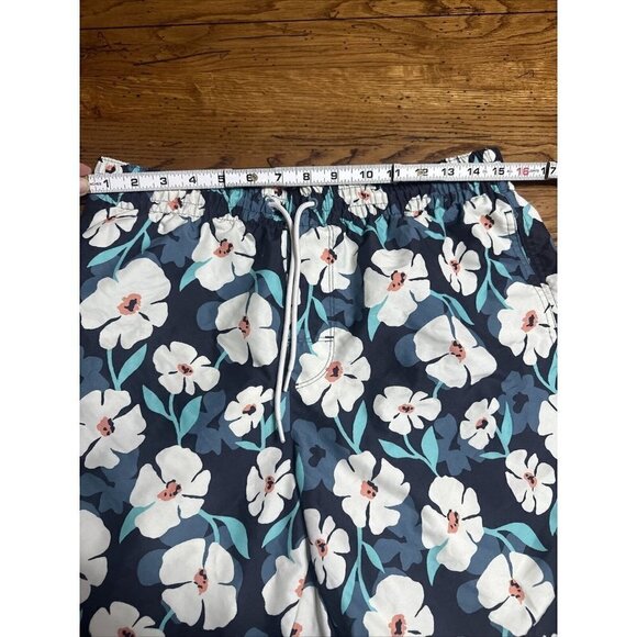 OLD Navy Mens White Blue Hawaiian Floral Swim Trunks Pockets Shorts 8"Inseam EUC - Picture 3 of 6
